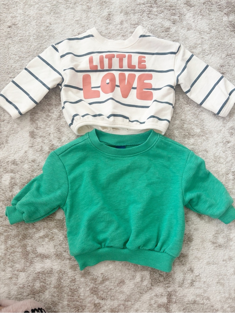 0-3m • baby girl crewneck sweatshirt bundle Valentine's Day + st Patrick's day